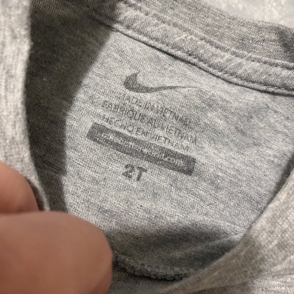 Nike Tee - Picture 3 of 3